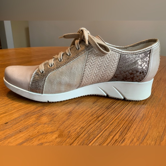 Mephisto Melina magic for your hard-working feet! - Picture 3 of 8